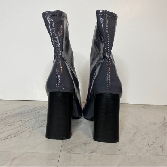 New! Topshop Brody Patent Faux Leather Gray Stretch Bootie 38 - Picture 3 of 15